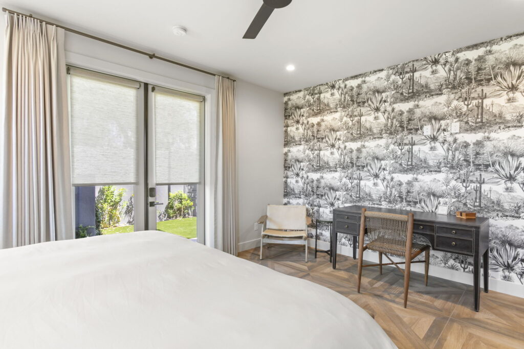 HOS Roller Shades 09