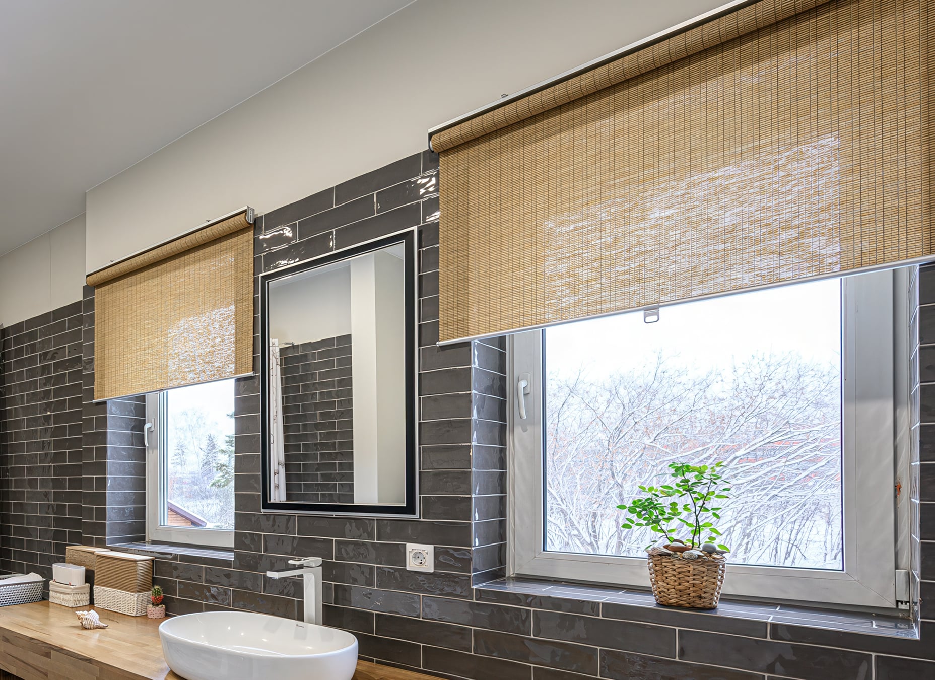 Bathroom Window Treatment Ideas for Privacy and Natural Light